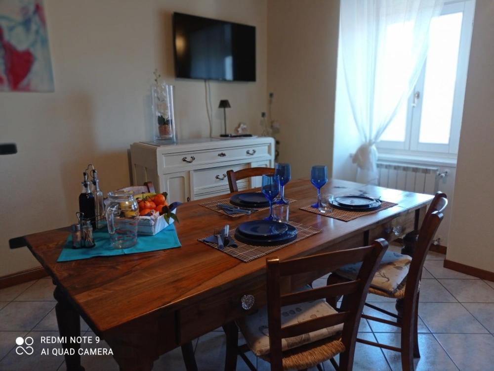 Casa Delle Api Lägenhet Pisogne Exteriör bild