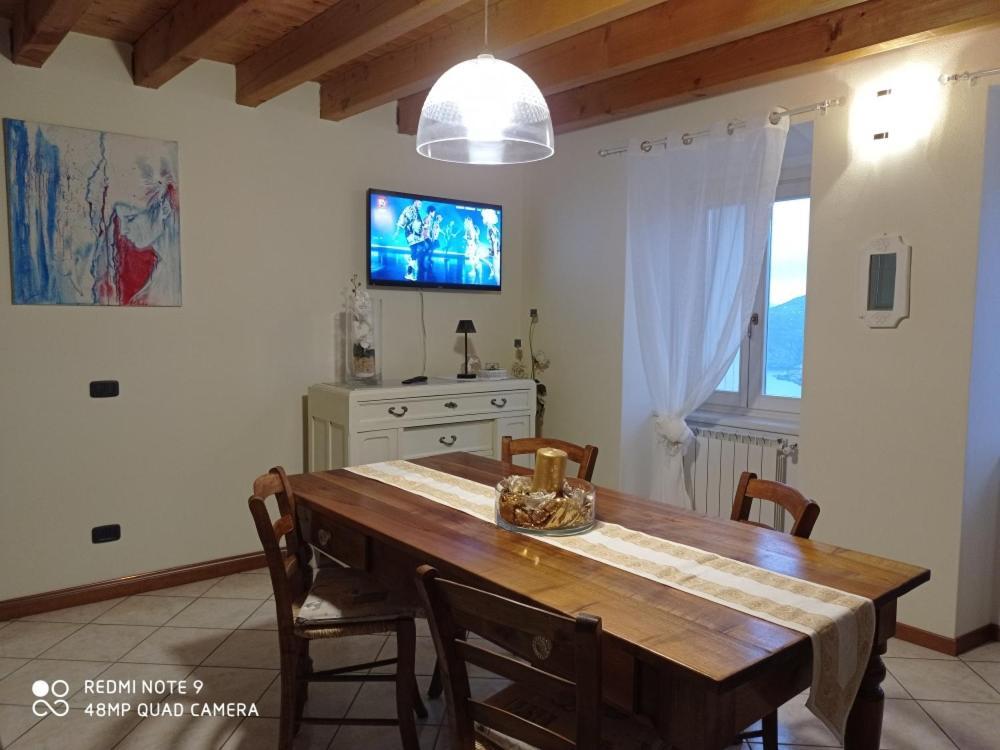 Casa Delle Api Lägenhet Pisogne Exteriör bild