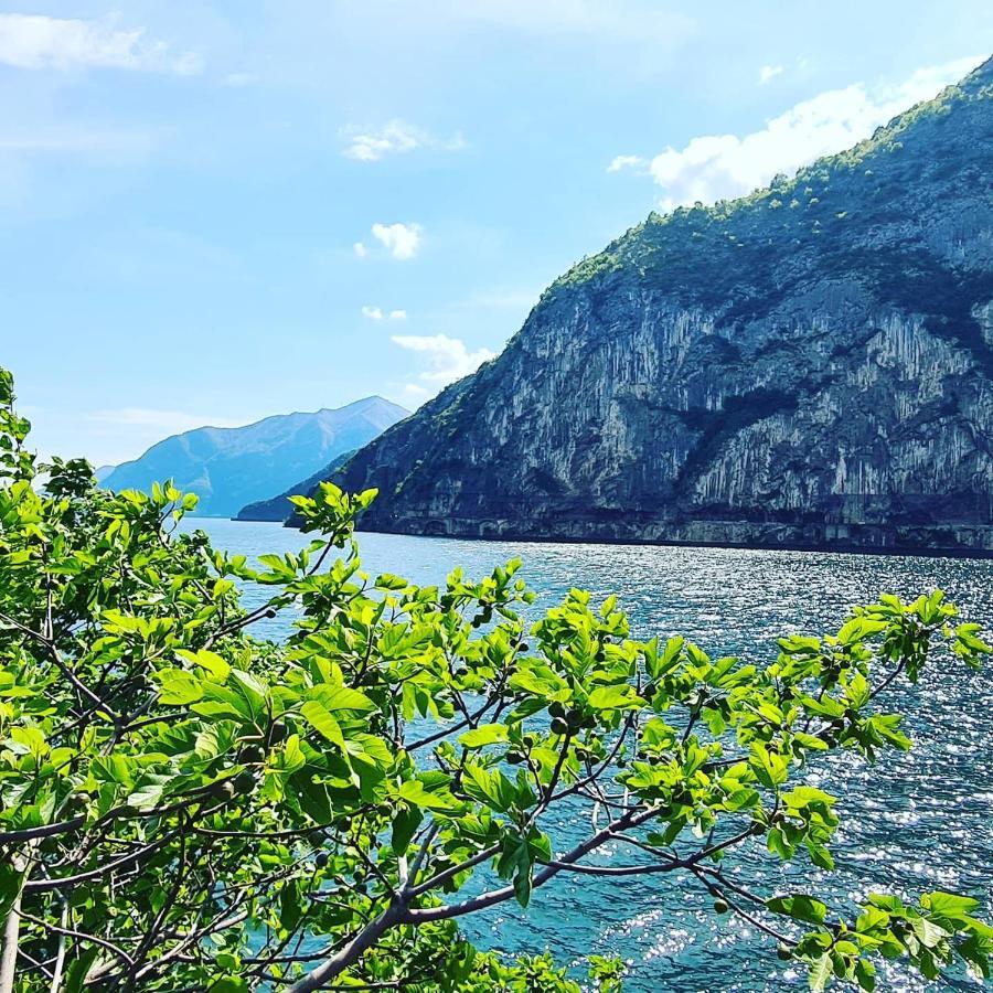 Casa Delle Api Lägenhet Pisogne Exteriör bild